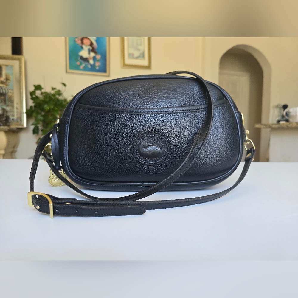 Dooney and Bourke awl leather camera crossbody Bag - Picture 2 of 14